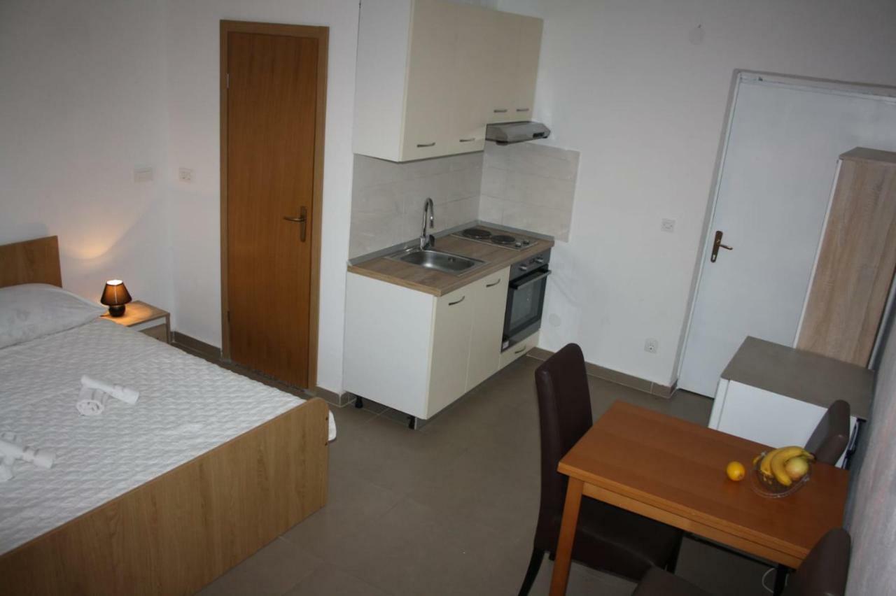 Apartments Monika Omis Luaran gambar